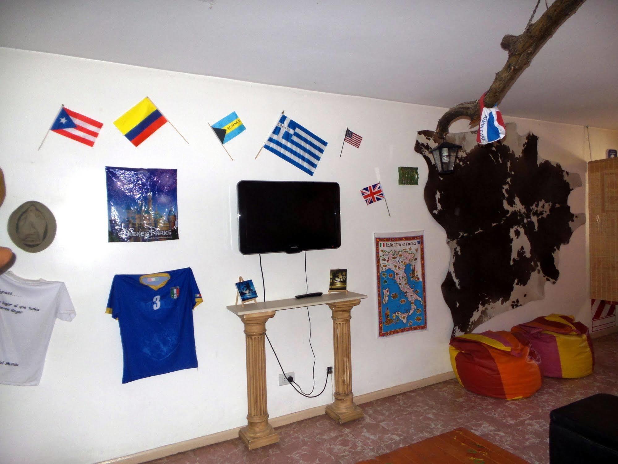 Hostel Otro Mundo Capdevila Εξωτερικό φωτογραφία